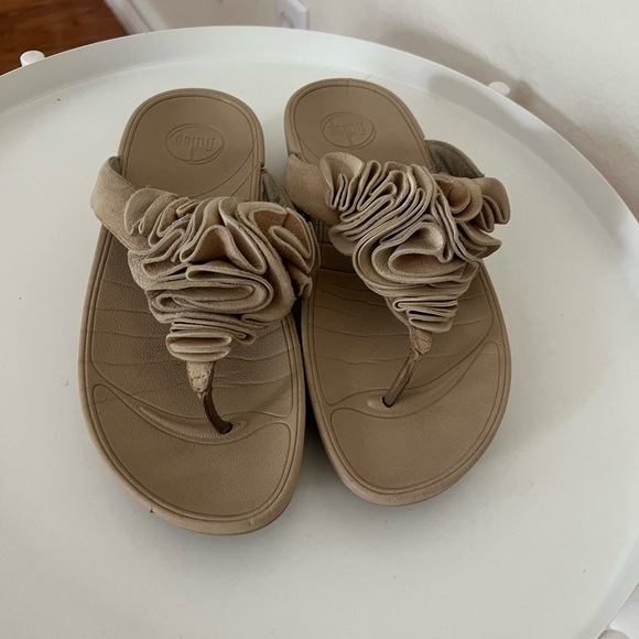 Fitflop Tan Ruffle Sandals - Picture 2 of 8